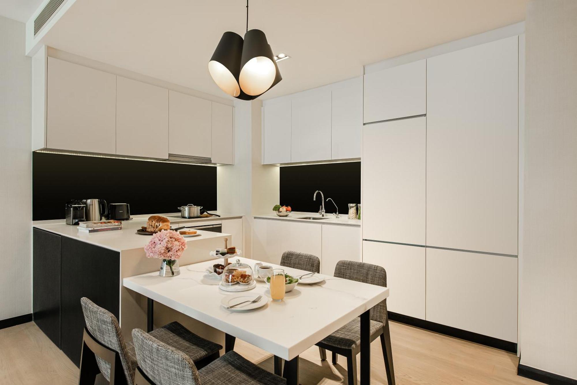 Hotel Ascott Star Klcc Kuala Lumpur Exteriér fotografie A kitchen in a typical apartment